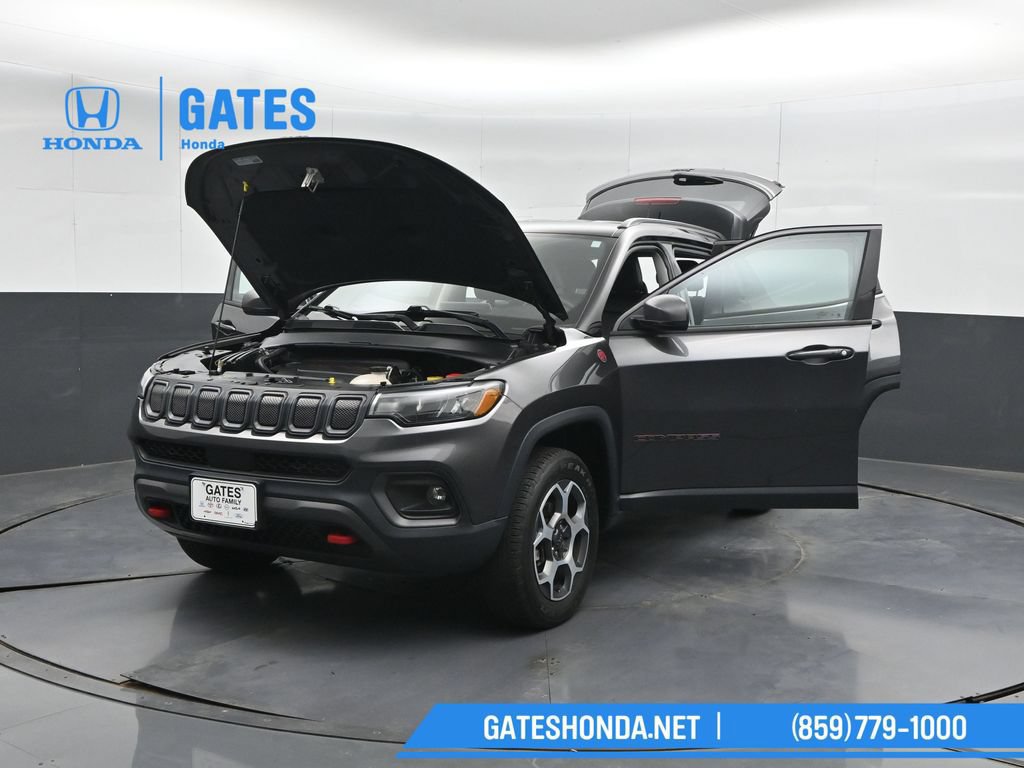 Used 2022 Jeep Compass Trailhawk w/ Trailhawk Convenience Group AWD/4WD image 55
