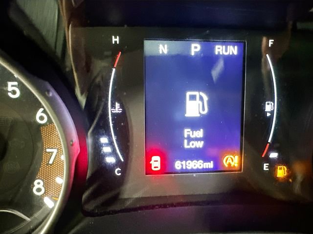 Used 2019 Jeep Compass Latitude w/ Cold Weather Group AWD/4WD image 13