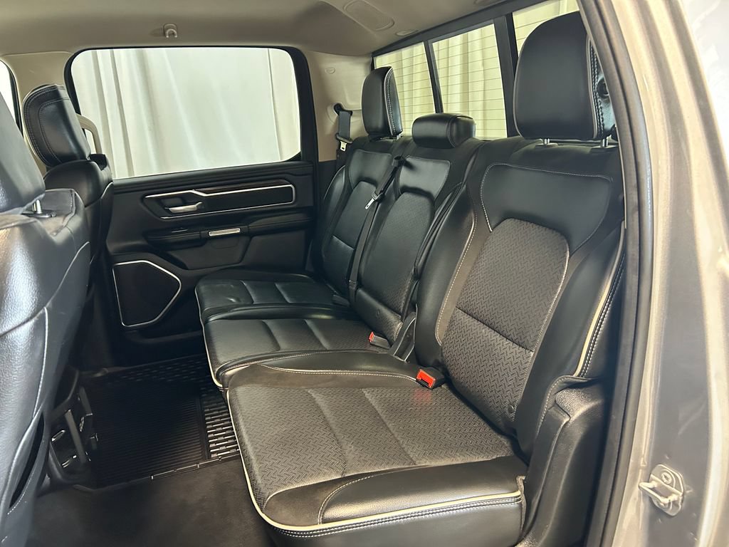 Used 2019 RAM 1500 Laramie AWD/4WD image 19