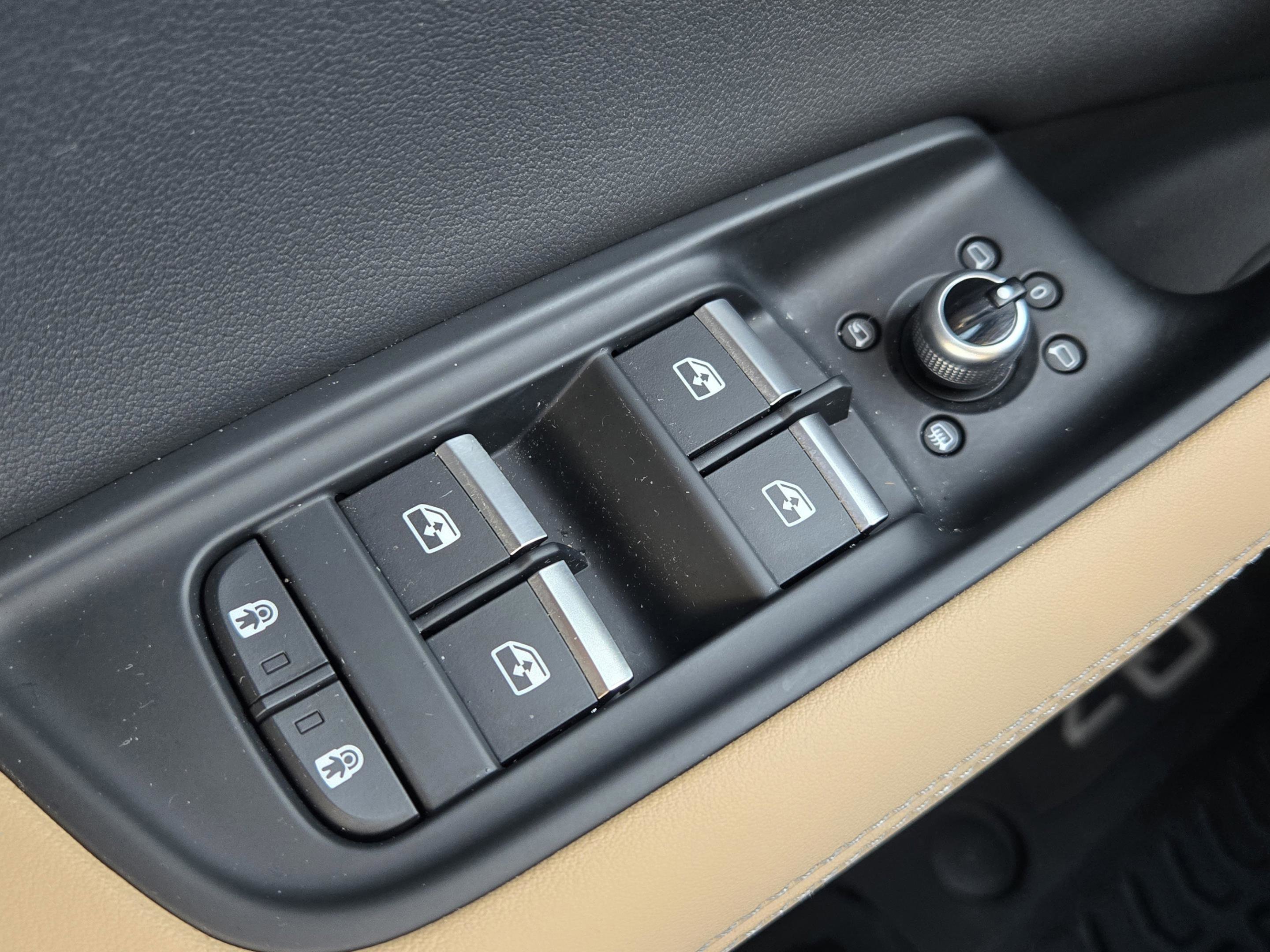 Used 2025 Audi Q7 2.0T Premium Plus w/ Premium Plus Package image 13