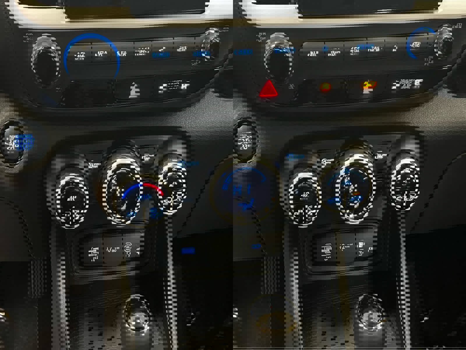 Used 2026 Hyundai Venue SEL image 37