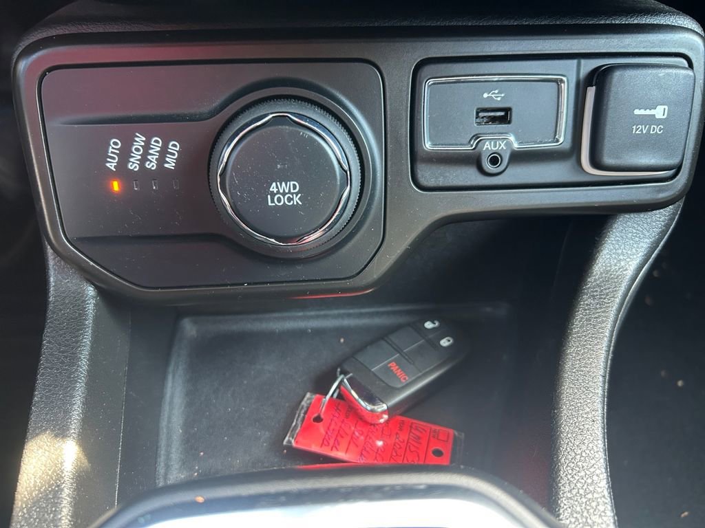 Used 2021 Jeep Renegade Sport image 21