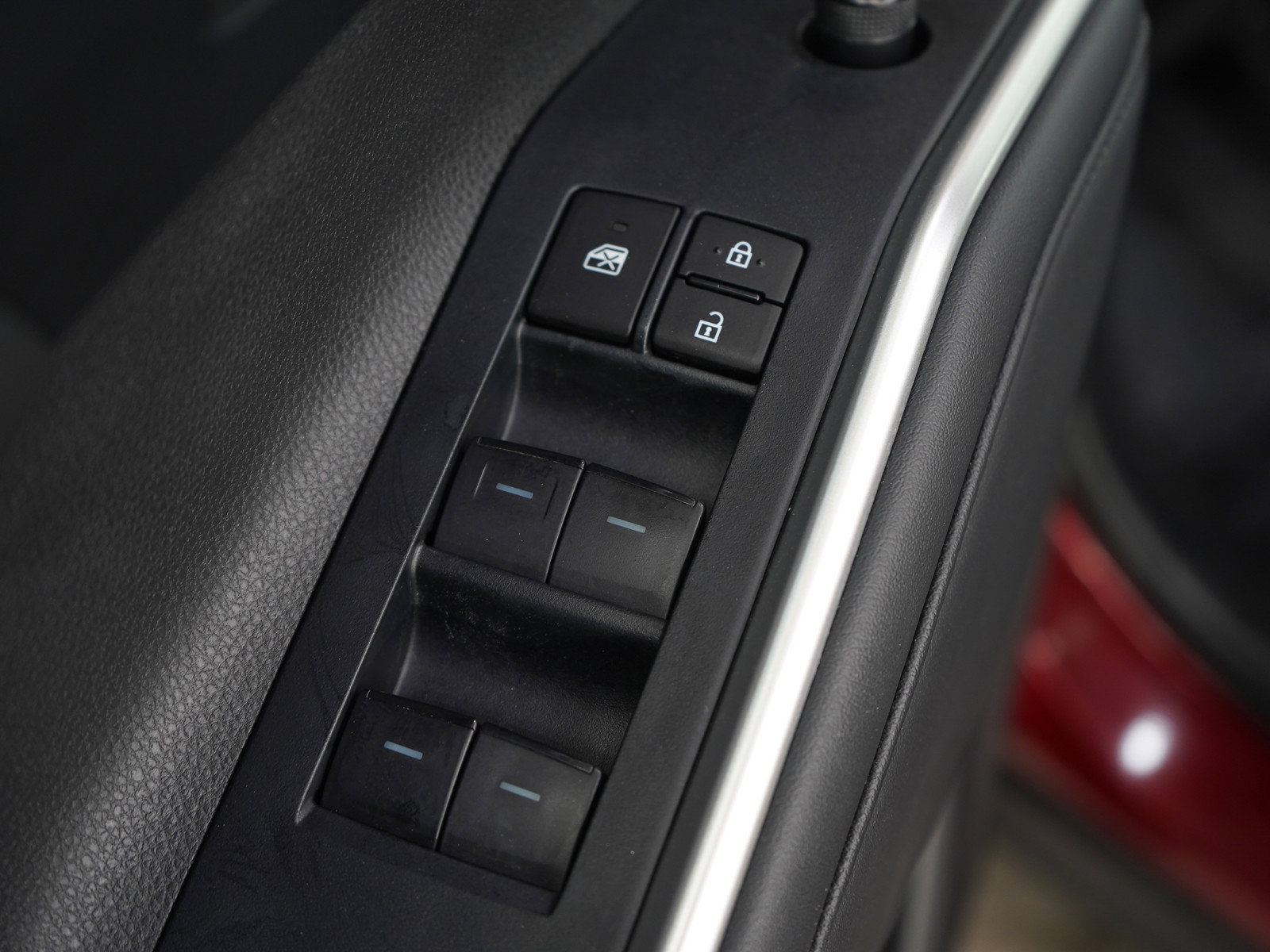 Used 2024 Toyota Highlander XLE image 22