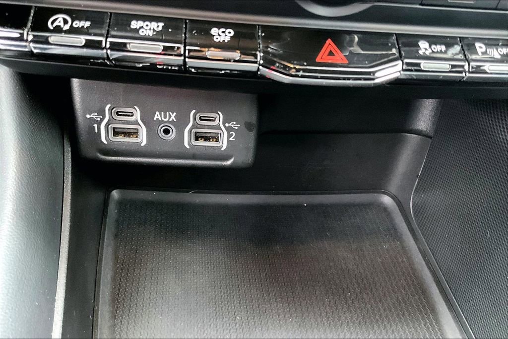 Used 2023 Dodge Durango GT image 31