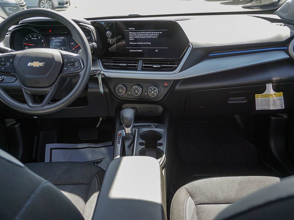 Used 2026 Chevrolet Trax LS w/ LS Convenience Package image 14