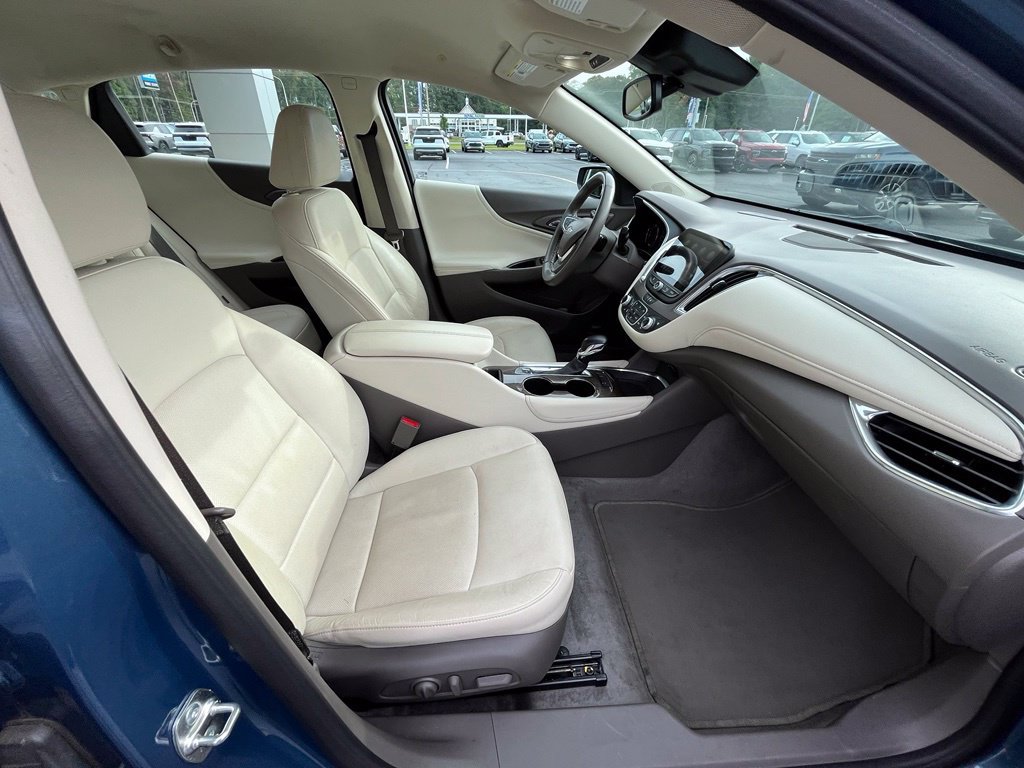 Used 2024 Chevrolet Malibu LT FWD image 17