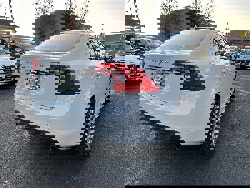 Used 2011 Volvo S60 T6 AWD/4WD image 5