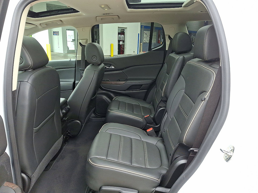 Certified 2023 GMC Acadia Denali w/ Denali Technology Package AWD/4WD image 20