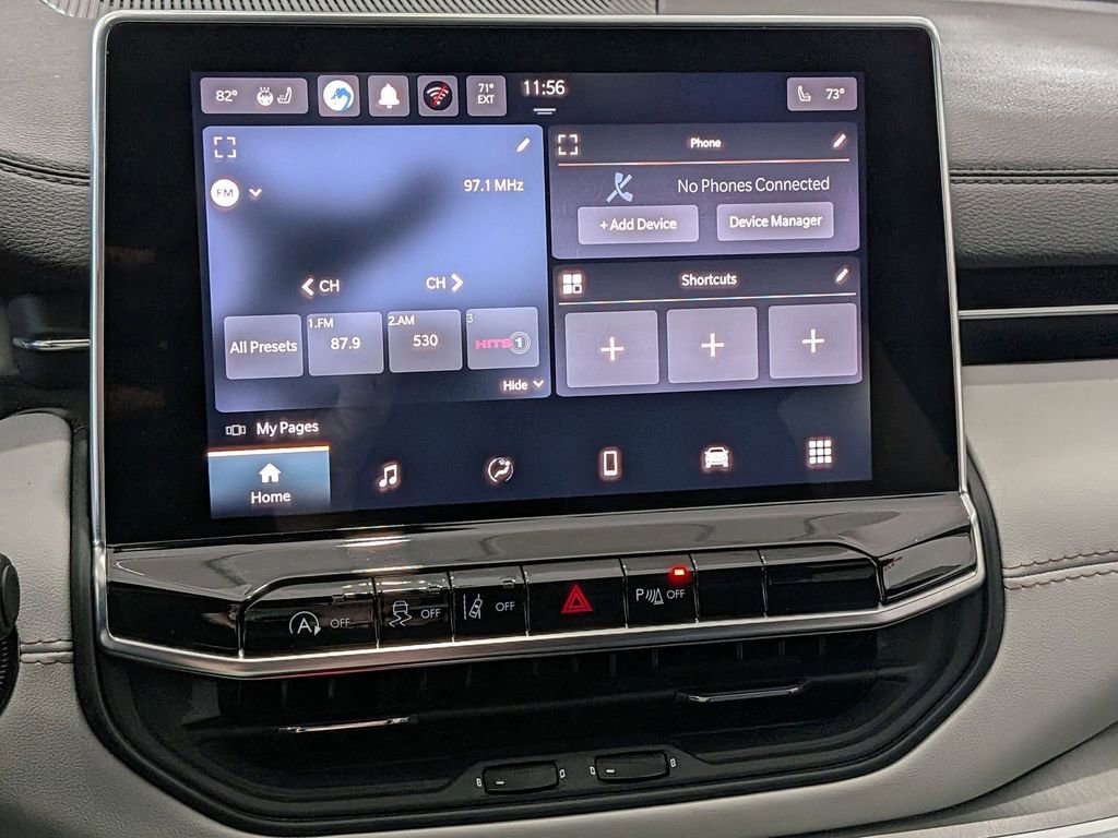 Used 2025 Jeep Compass Limited image 13