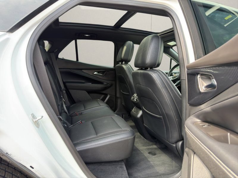 Used 2024 Chevrolet Blazer EV AWD LT w/ 2LT image 12