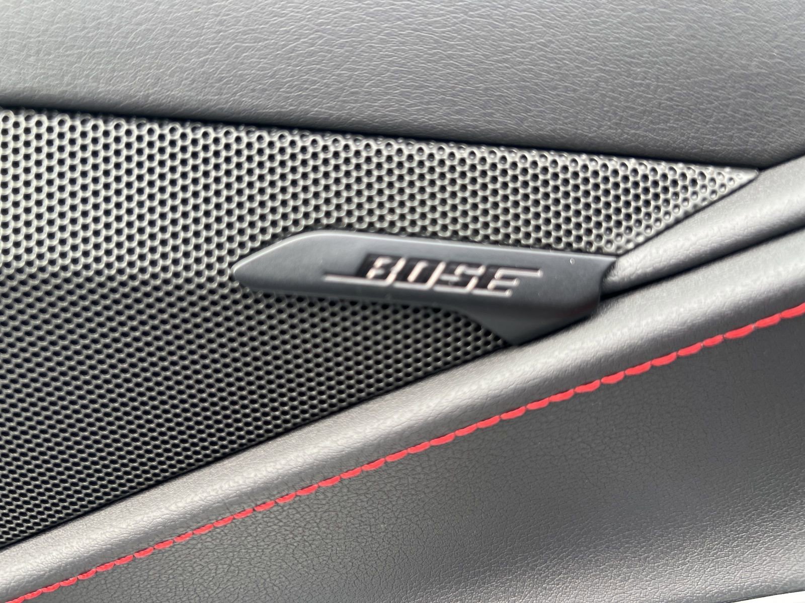 Used 2023 Chevrolet Corvette Stingray Coupe w/ Z51 Performance Package image 17