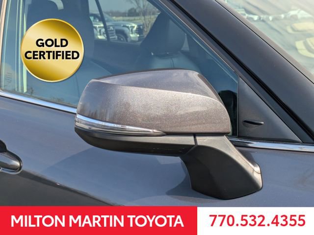 Used 2023 Toyota Highlander XLE image 12