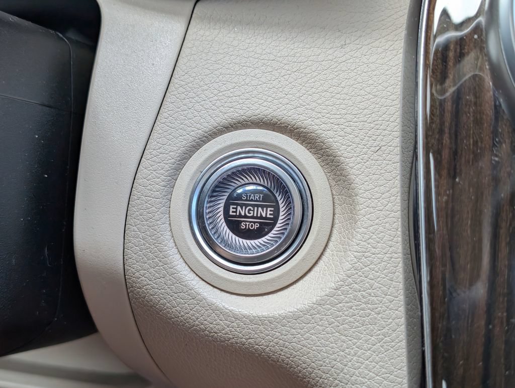 Certified 2020 Mercedes-Benz GLC 300 4MATIC image 22