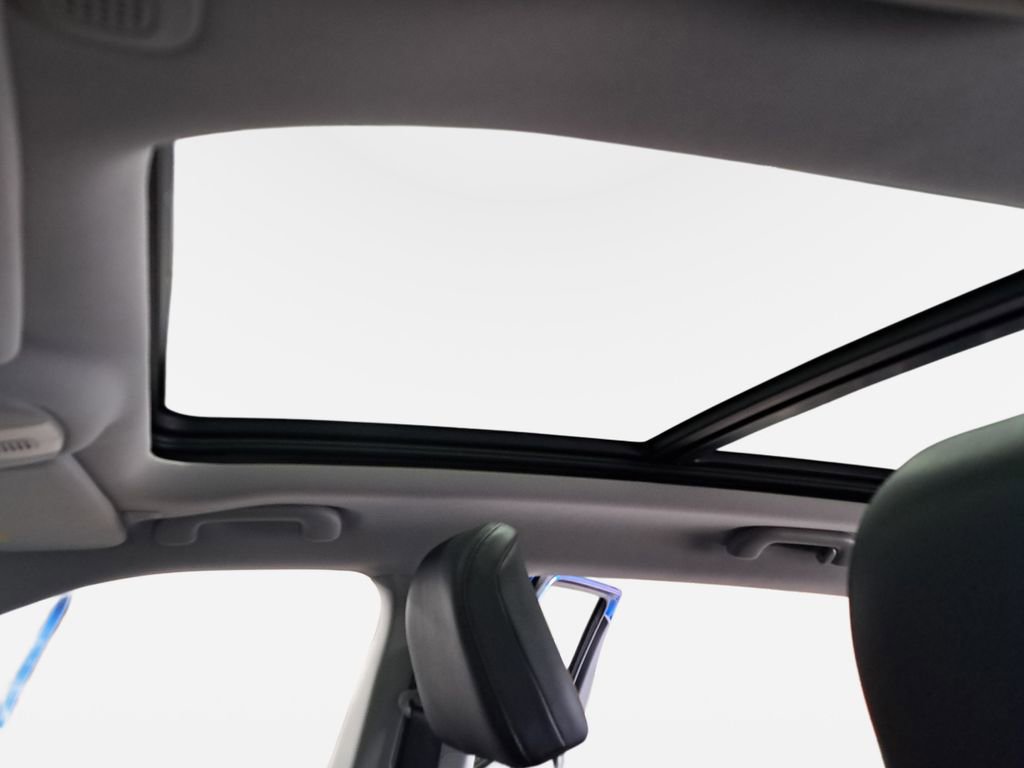 Certified 2022 Jeep Compass Latitude w/ Sun and Sound Group image 29