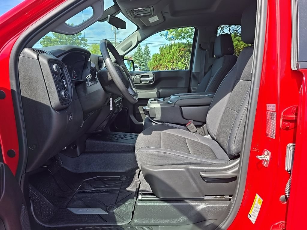 Used 2019 Chevrolet Silverado 1500 Custom Trail Boss w/ Custom Convenience Package AWD/4WD image 17
