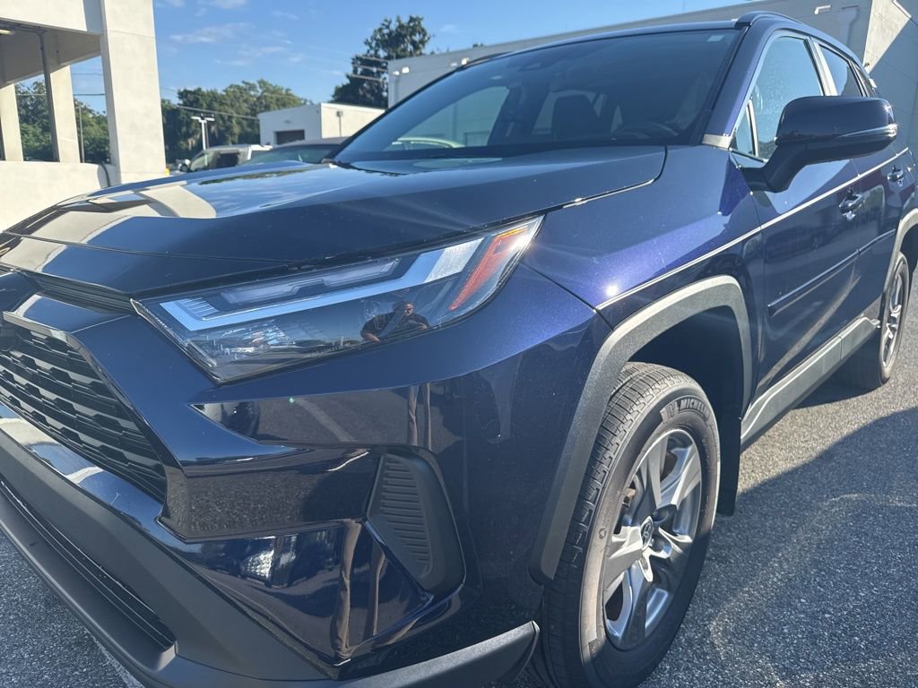 Used 2024 Toyota RAV4 XLE w/ Convenience Package FWD image 2
