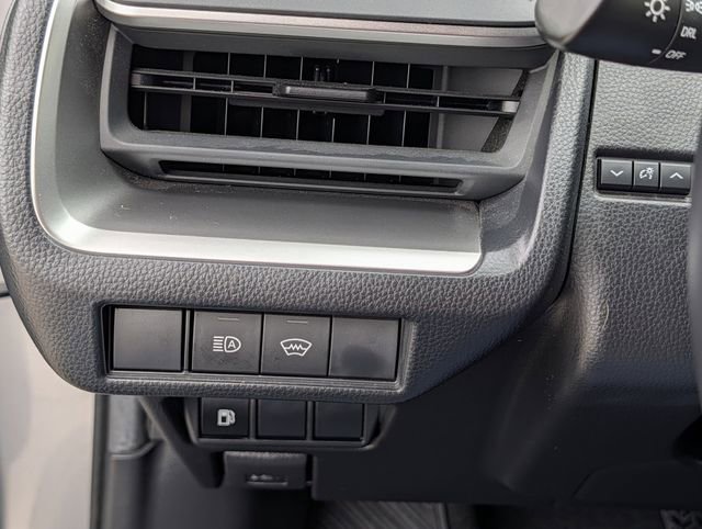 Used 2023 Toyota Prius LE image 22