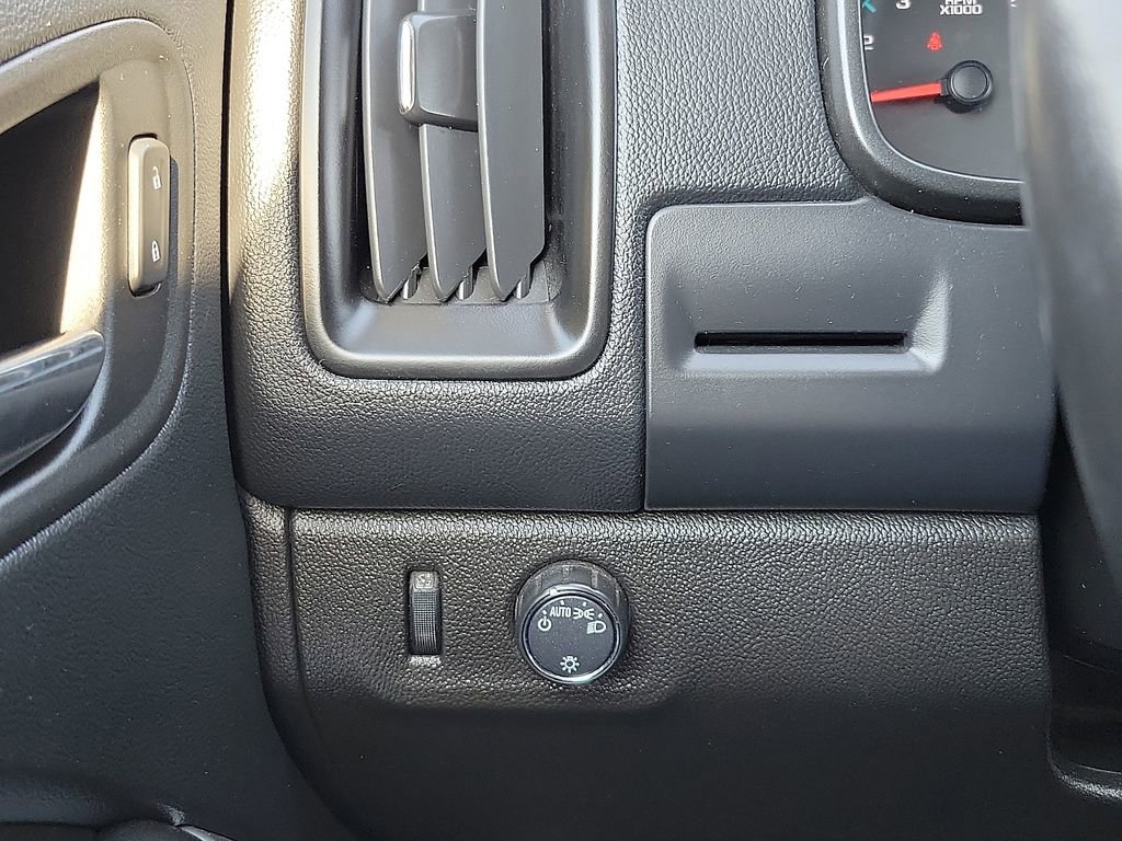 Used 2022 Chevrolet Colorado LT w/ Fleet Safety Package image 14