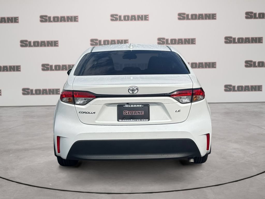 Used 2023 Toyota Corolla LE FWD image 4