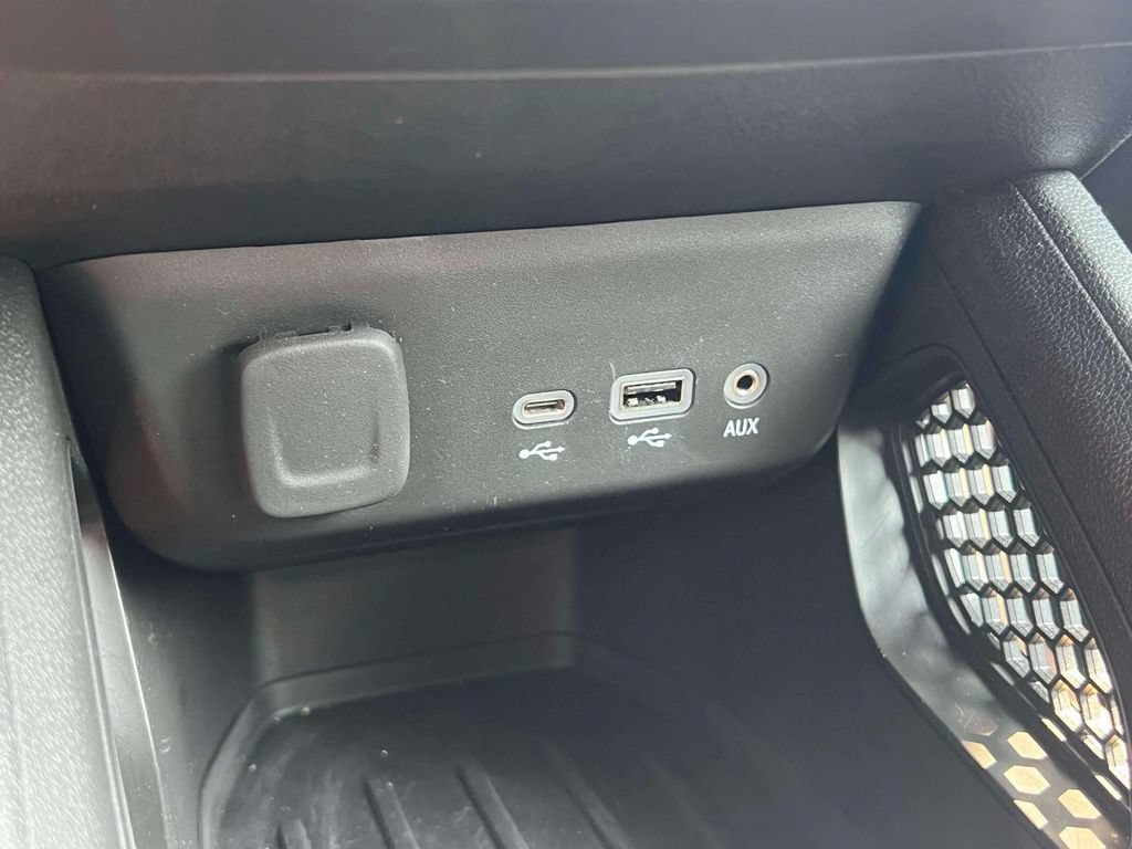 Used 2023 Chevrolet TrailBlazer ACTIV w/ Convenience Package AWD/4WD image 31