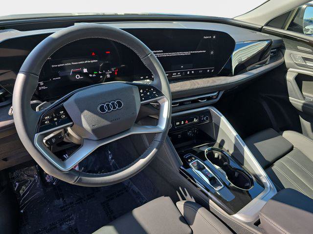 Used 2025 Audi Q5 Premium AWD/4WD image 19