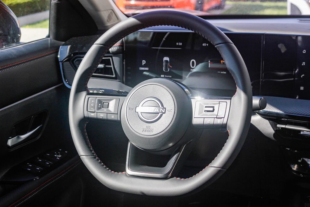 New 2026 Nissan Kicks SR w/ Cold Weather Package AWD/4WD image 18