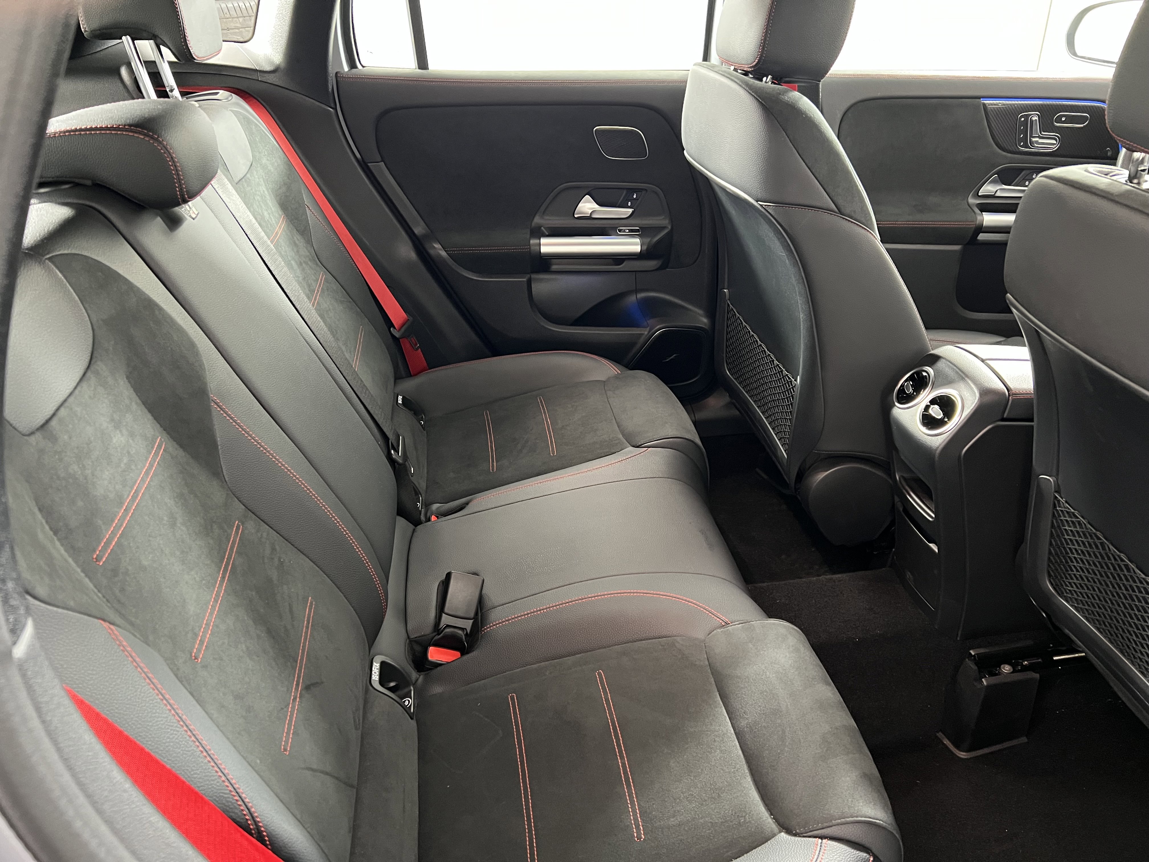 Certified 2025 Mercedes-Benz GLA 35 AMG 4MATIC image 24