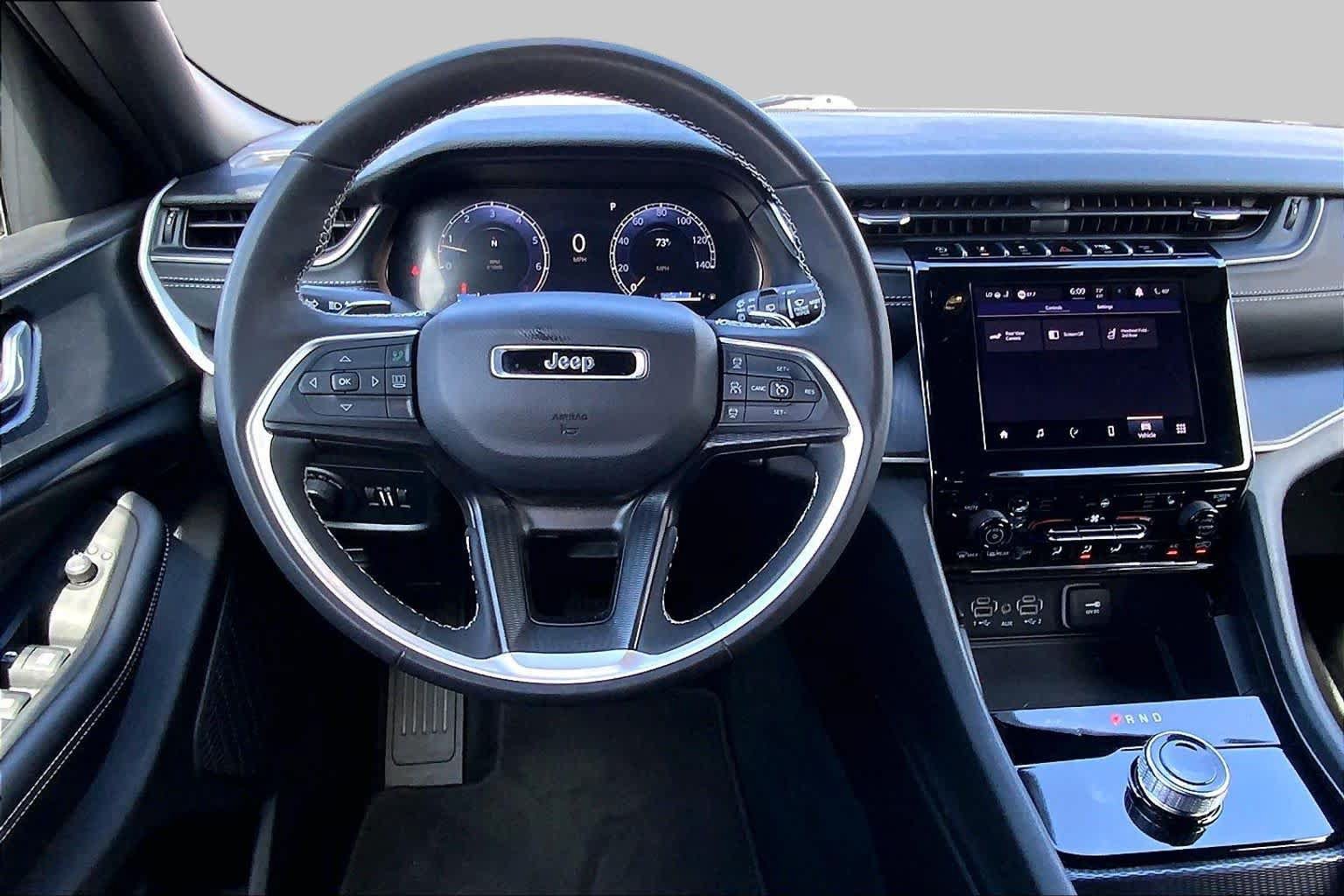 Used 2025 Jeep Grand Cherokee L Laredo AWD/4WD image 6