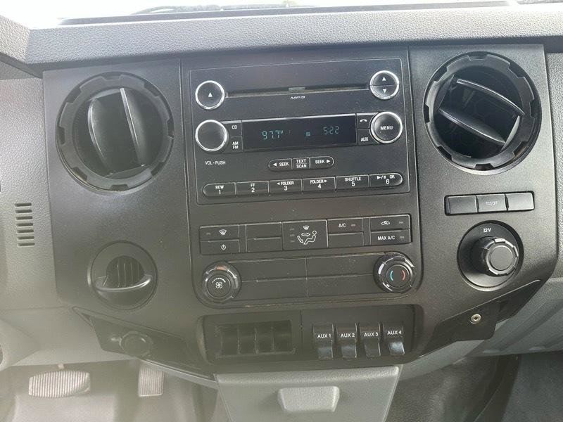 Used 2014 Ford F450 XL w/ XL Value Package image 6