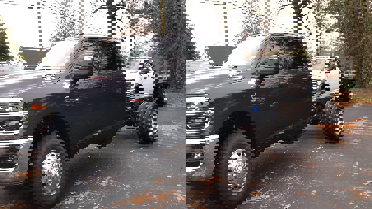 New 2026 RAM 3500 Tradesman w/ Chrome Appearance Group image 4