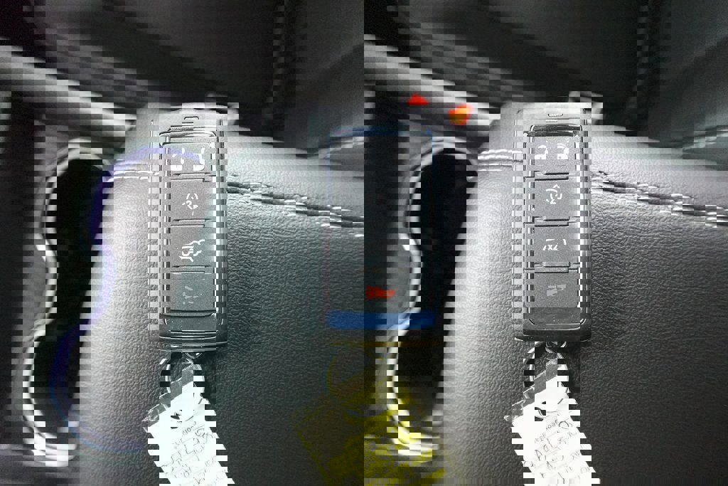 New 2025 Jeep Grand Cherokee L Limited w/ Luxury Tech Group II image 33