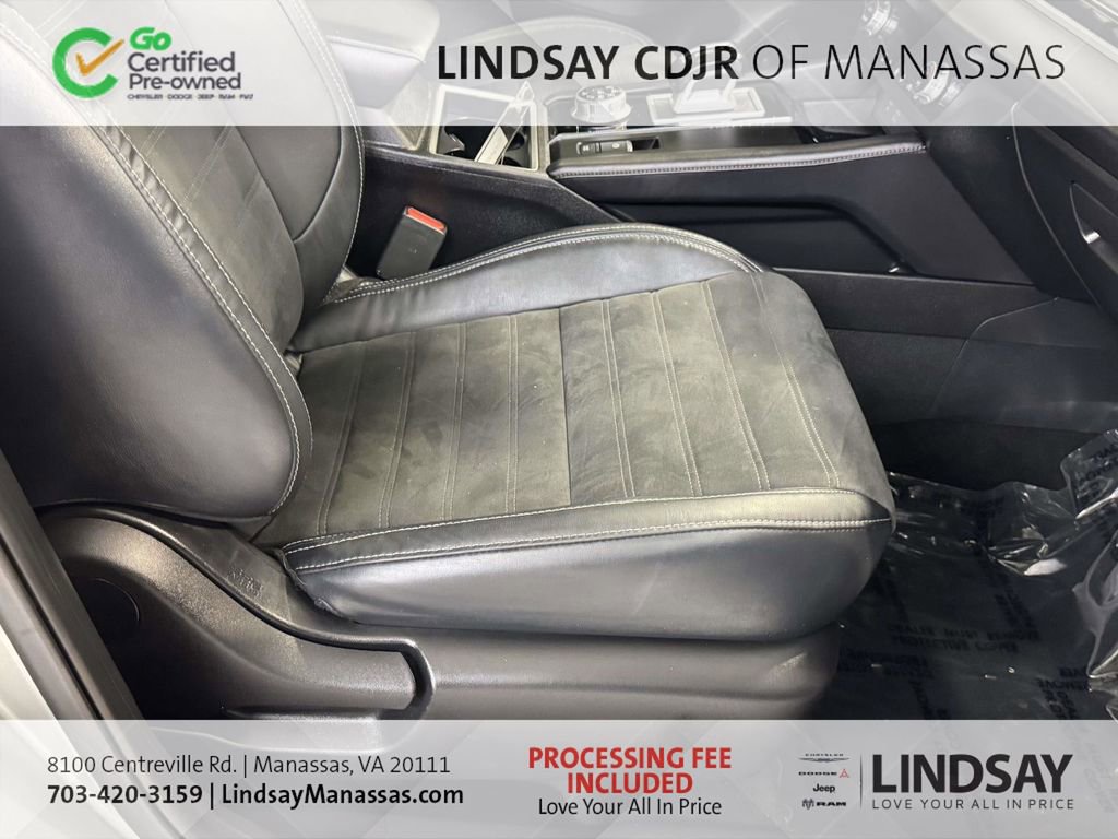 Used 2023 Mitsubishi Outlander SE AWD/4WD image 11
