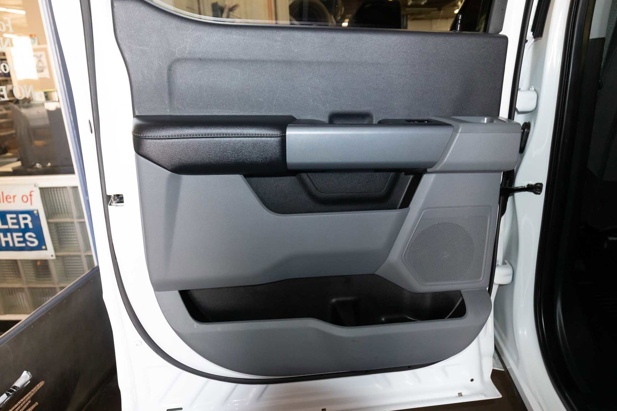 Used 2024 Ford F350 XLT AWD/4WD image 11