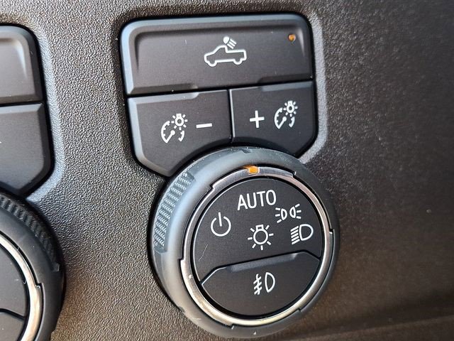 Certified 2025 Chevrolet Silverado 2500 LT w/ Convenience Package image 25