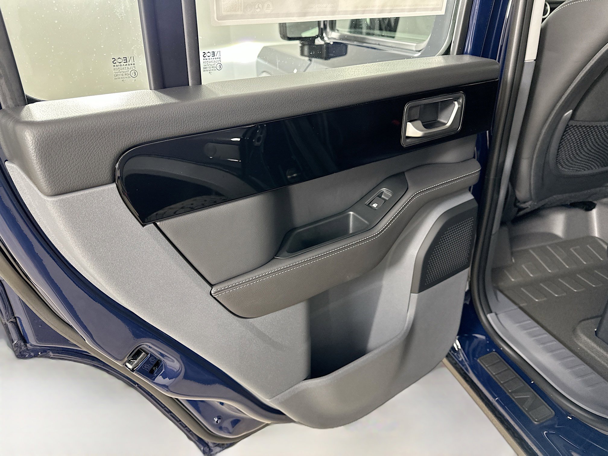 New 2026 INEOS Grenadier Fieldmaster Edition AWD/4WD image 36