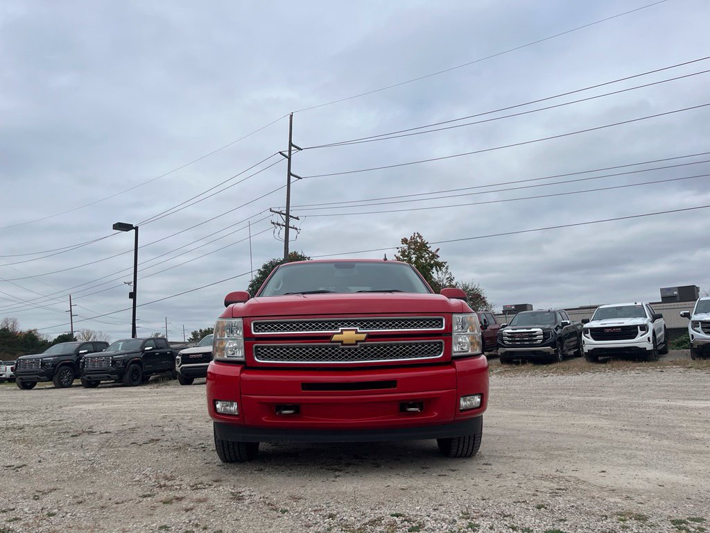 Used 2013 Chevrolet Silverado 1500 LT w/ All-Star Edition AWD/4WD image 4