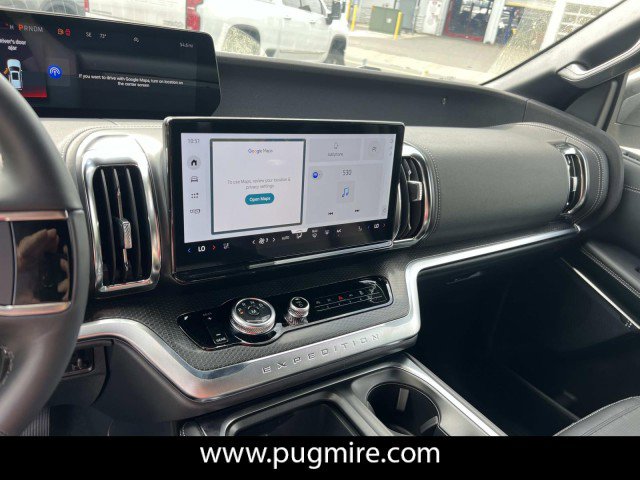 New 2026 Ford Expedition Platinum image 24