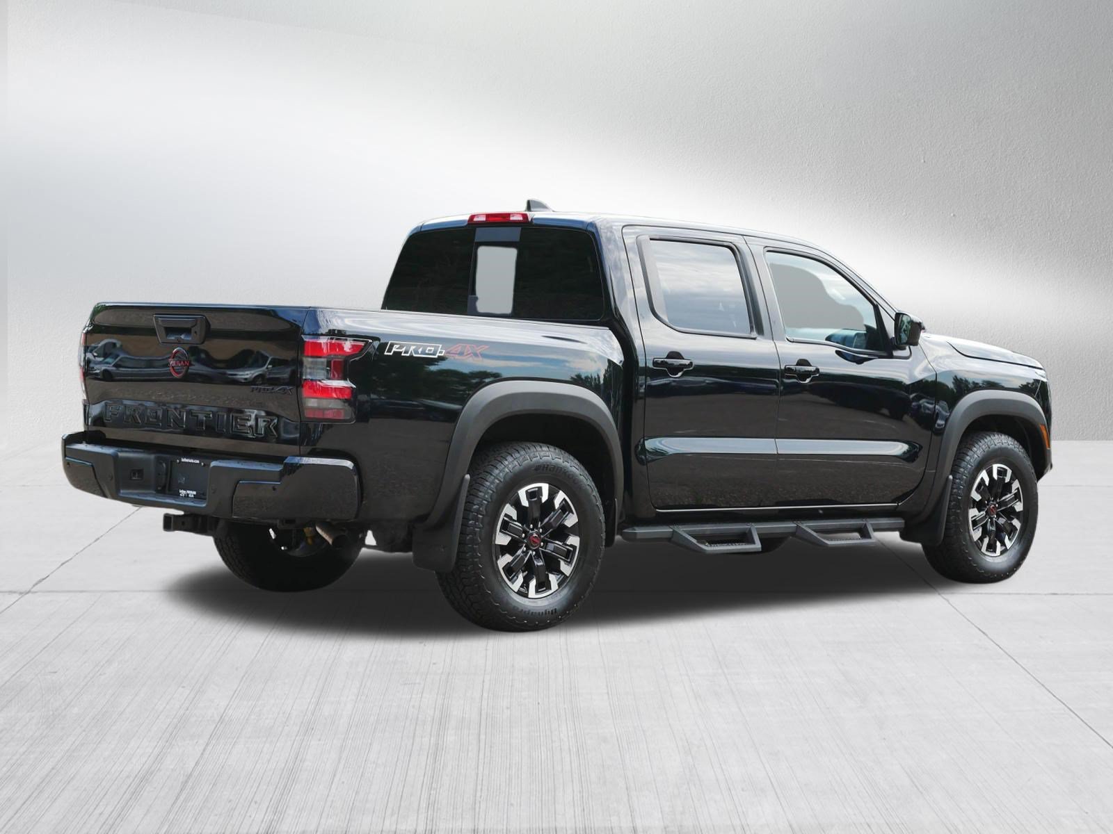 Certified 2023 Nissan Frontier PRO-4X w/ Pro Convenience Package AWD/4WD image 7