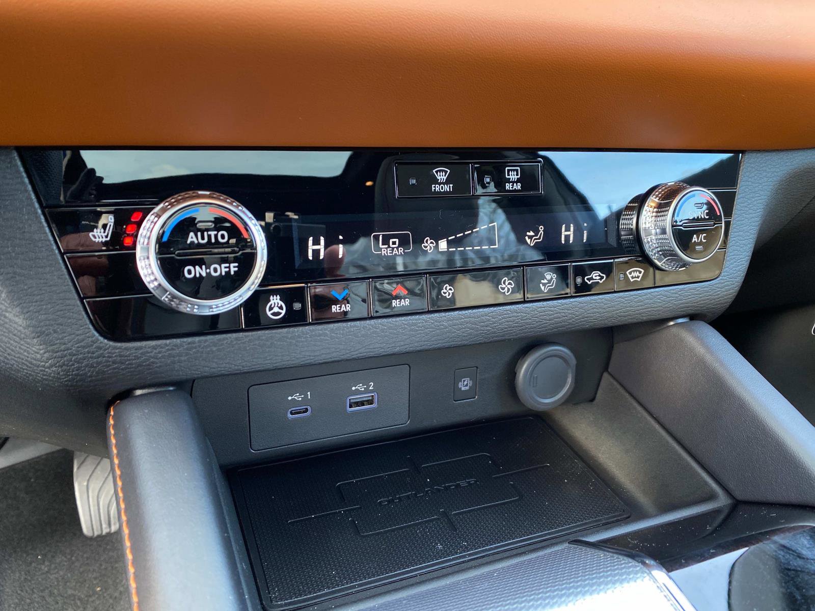 New 2025 Mitsubishi Outlander 4WD Plug-In Hybrid image 14