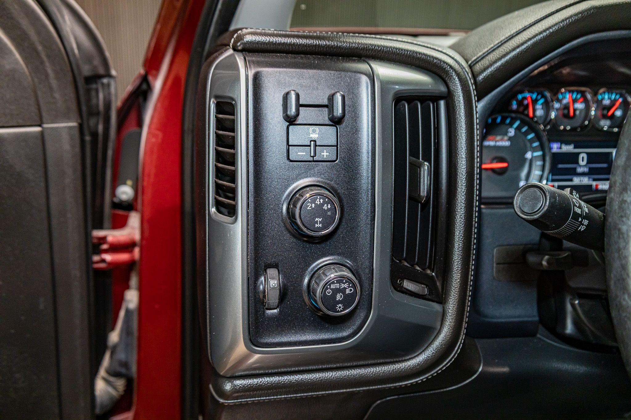 Used 2015 Chevrolet Silverado 2500 LTZ w/ Duramax Plus Package AWD/4WD image 17