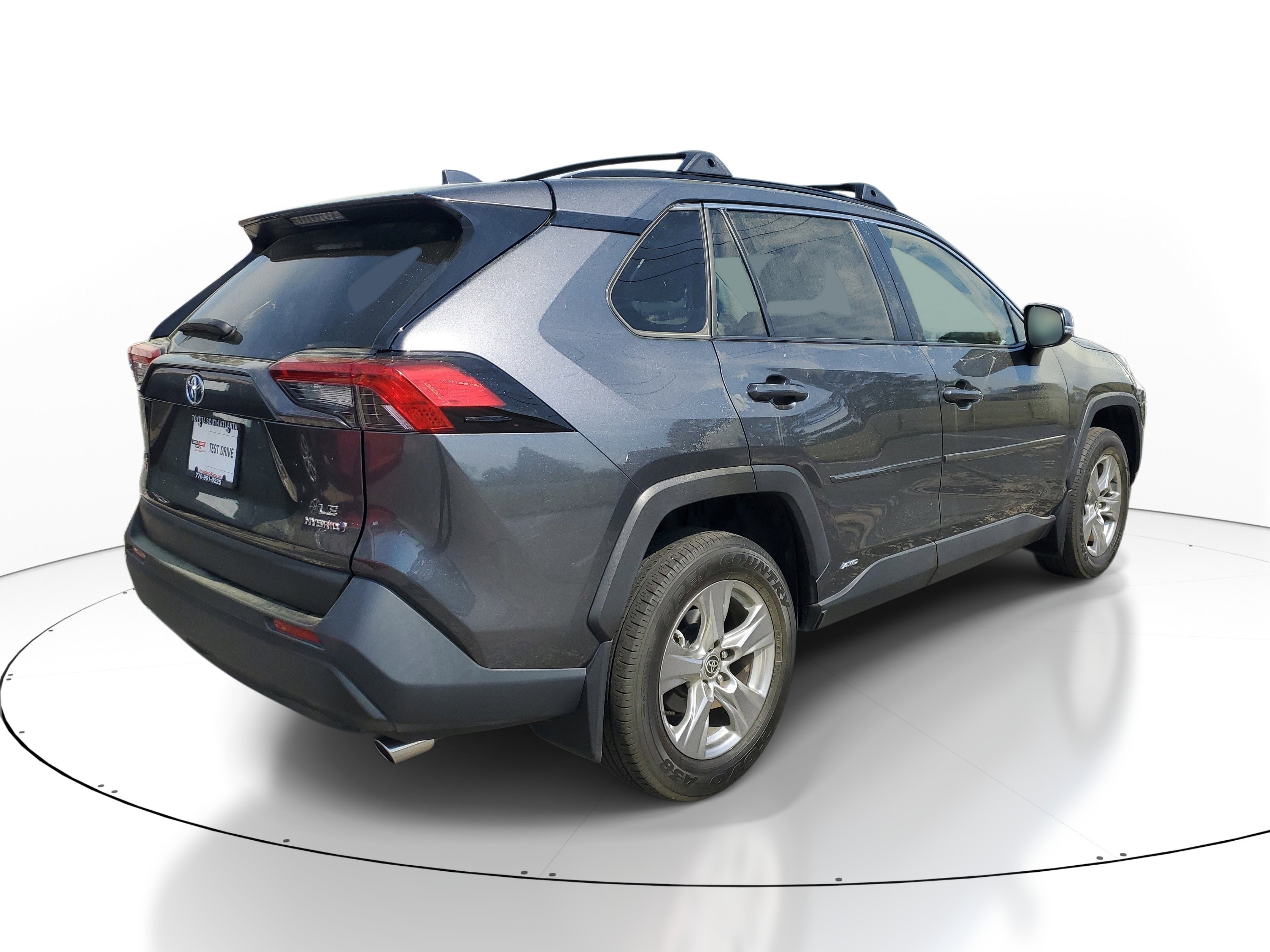 Used 2022 Toyota RAV4 LE image 6