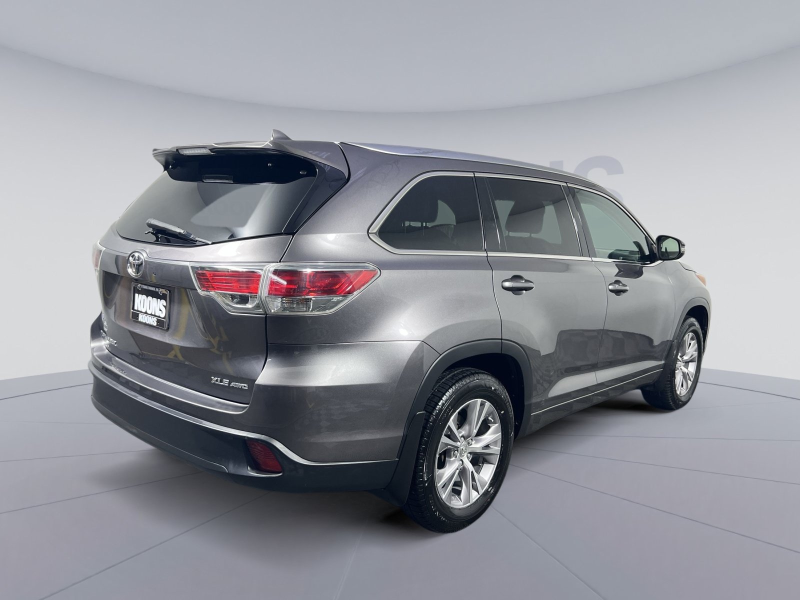 Used 2015 Toyota Highlander XLE AWD/4WD image 7