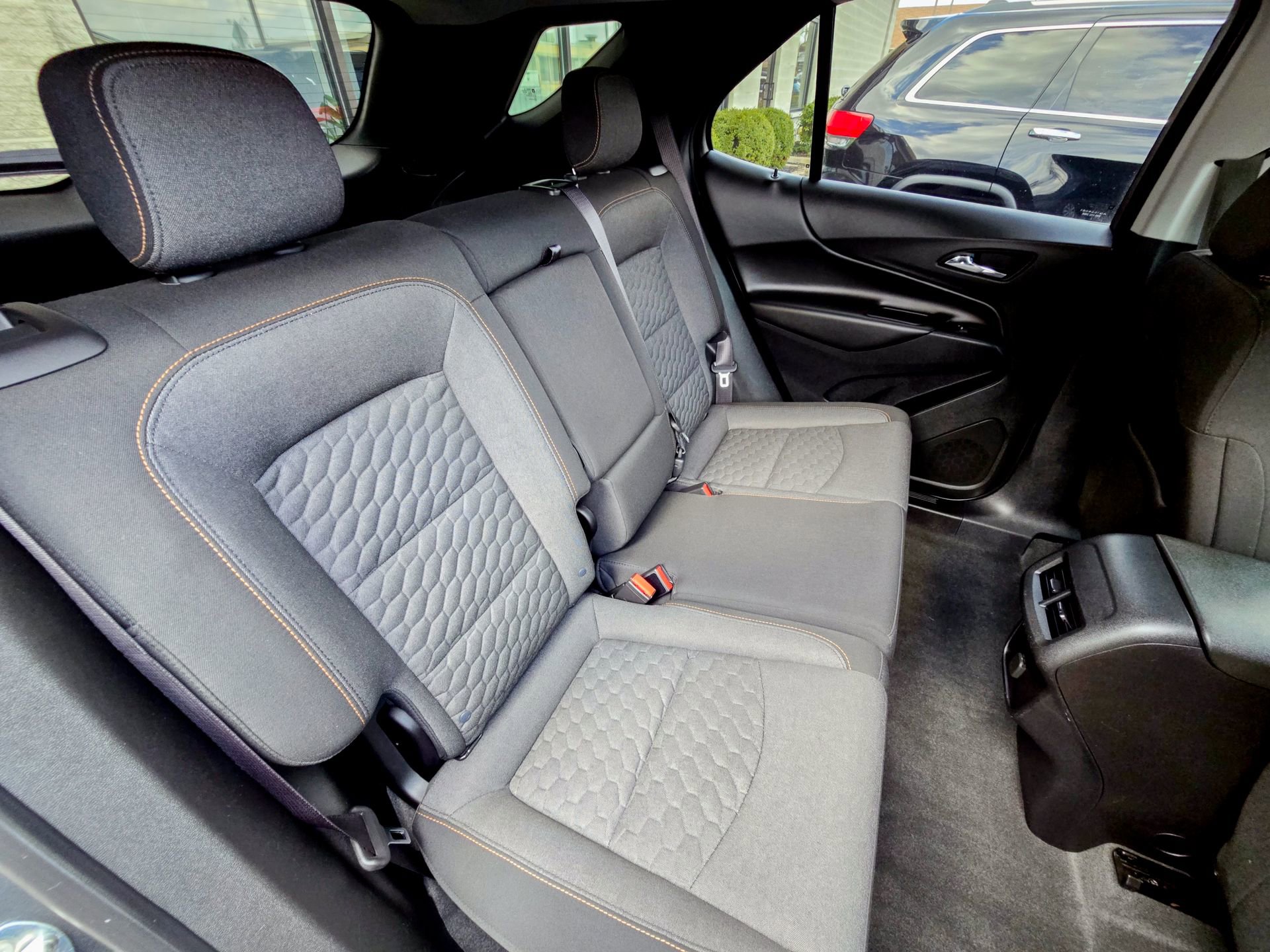 Used 2018 Chevrolet Equinox LT image 26