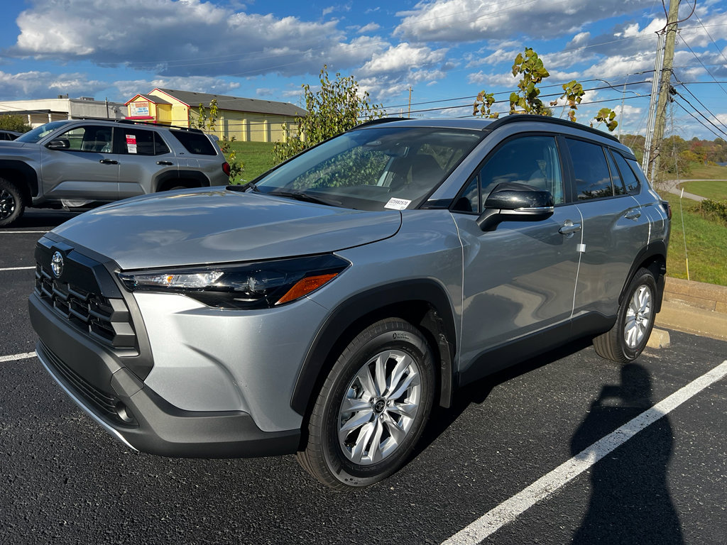 Certified 2026 Toyota Corolla Cross LE image 5
