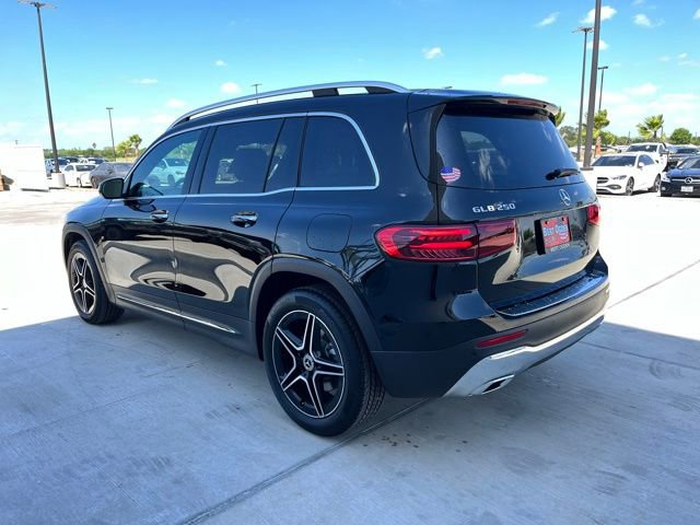 New 2026 Mercedes-Benz GLB 250 image 5