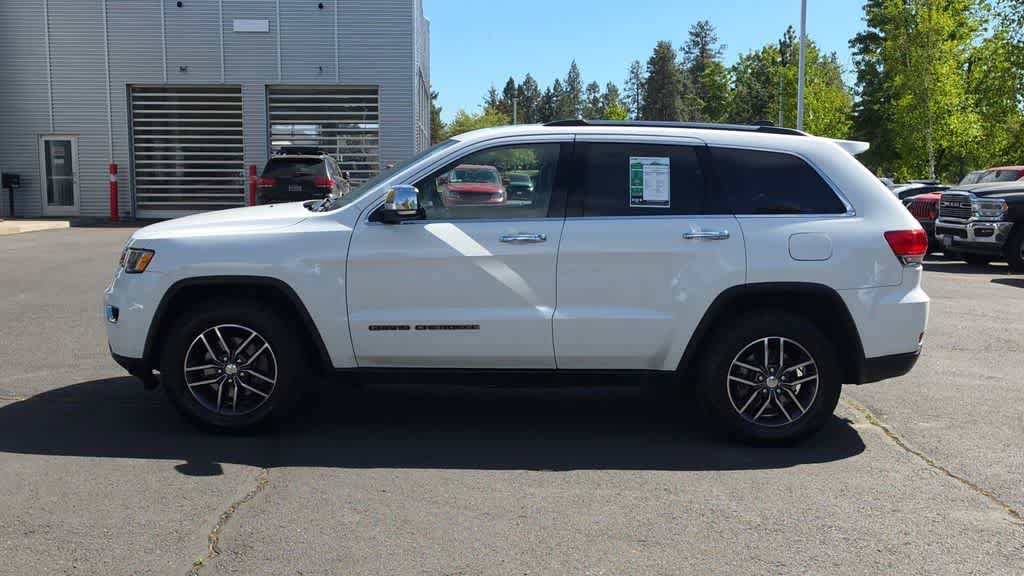 Used 2017 Jeep Grand Cherokee Limited w/ Trailer Tow Group IV AWD/4WD image 5