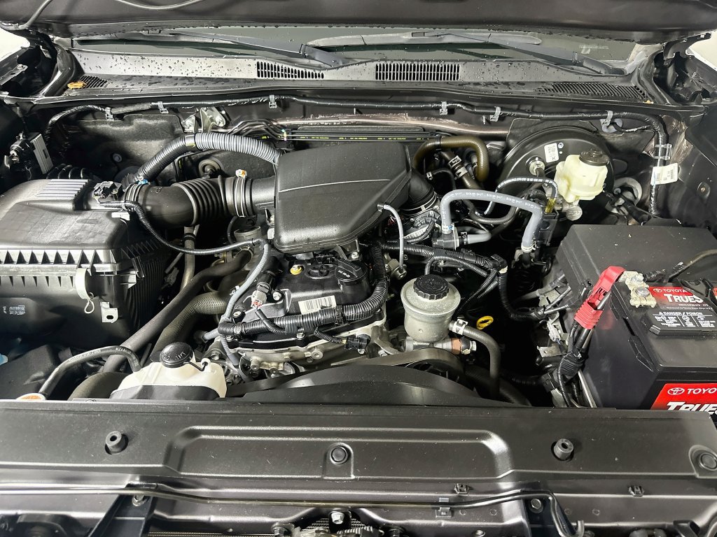 Used 2022 Toyota Tacoma SR5 RWD image 10