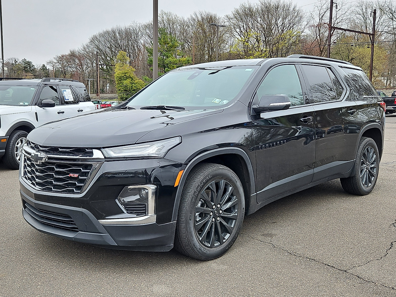 Used 2024 Chevrolet Traverse RS image 3