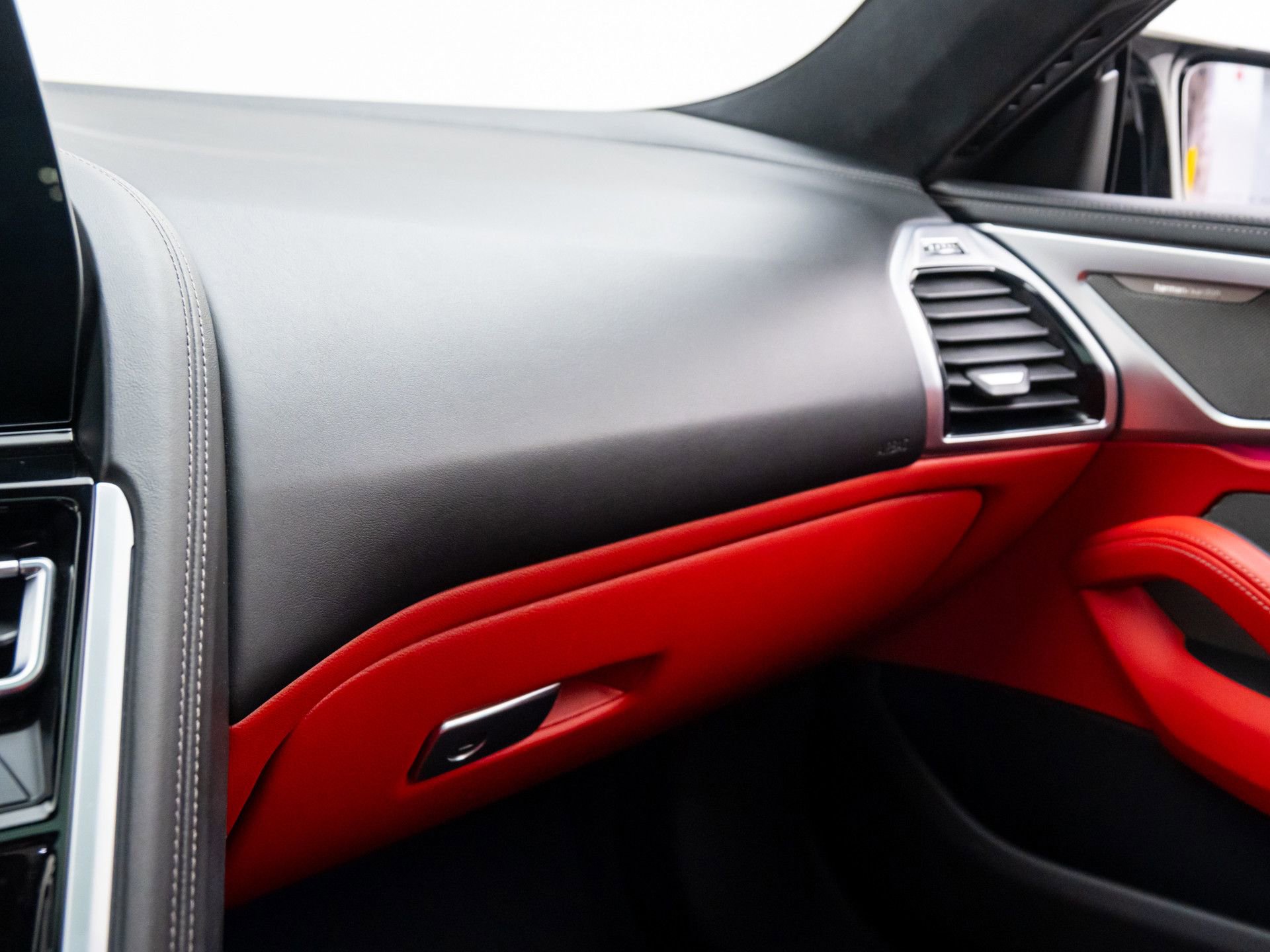 Used 2023 BMW M850i Gran Coupe xDrive image 25
