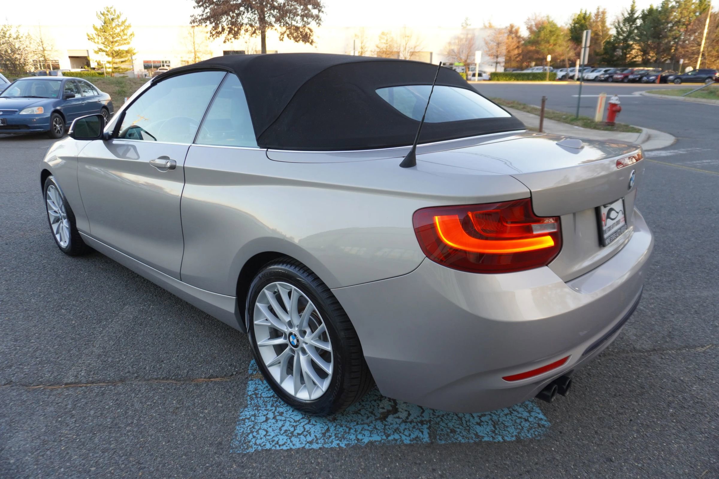 Used 2016 BMW 228i Convertible image 5